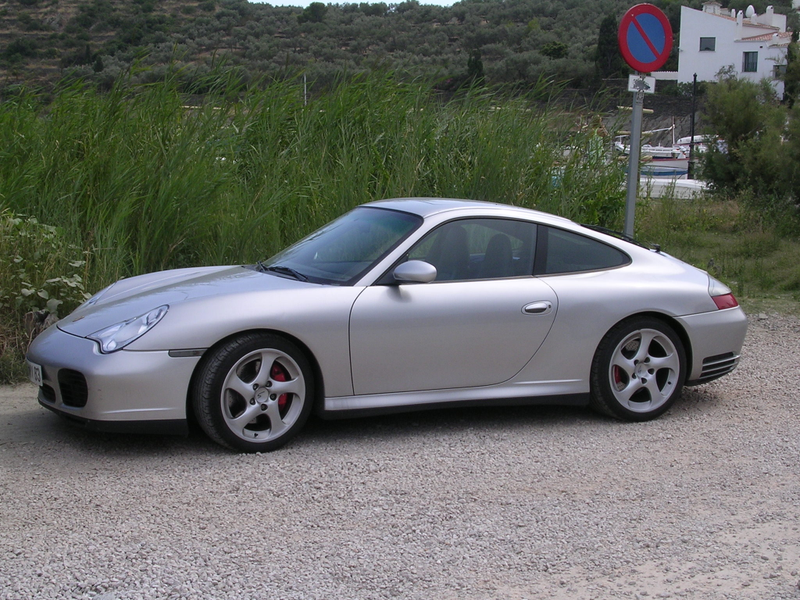 Illustration for article titled Thoughts on High Mileage 911's?